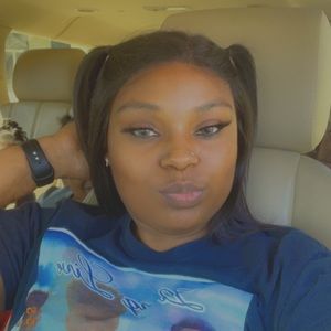 Meet your Posher, Shenicka